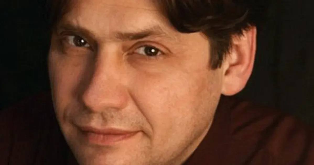 Директора театра «Лица» Суетина госпитализировали с ножевым ранением в Москве