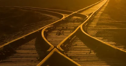 В Германии контактная сеть обрушилась на поезд с 600 пассажирами