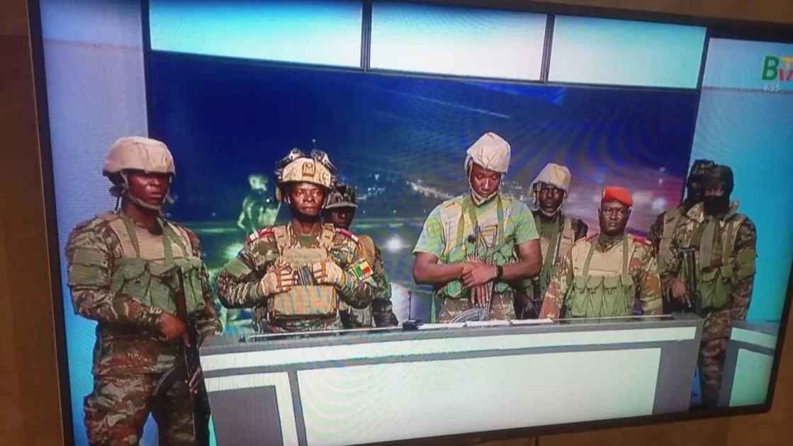 Россиянам в Бенине рекомендовали оставаться дома