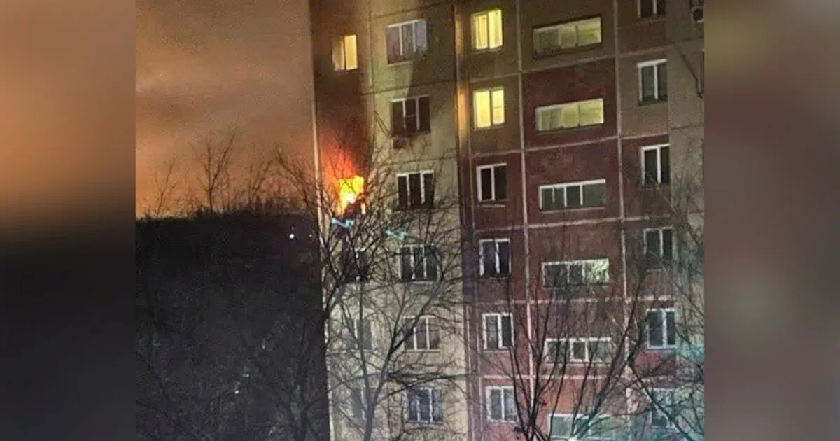 Украинский дрон влетел в жилой дом в Саратове Украинский дрон влетел в жилой дом в Саратове