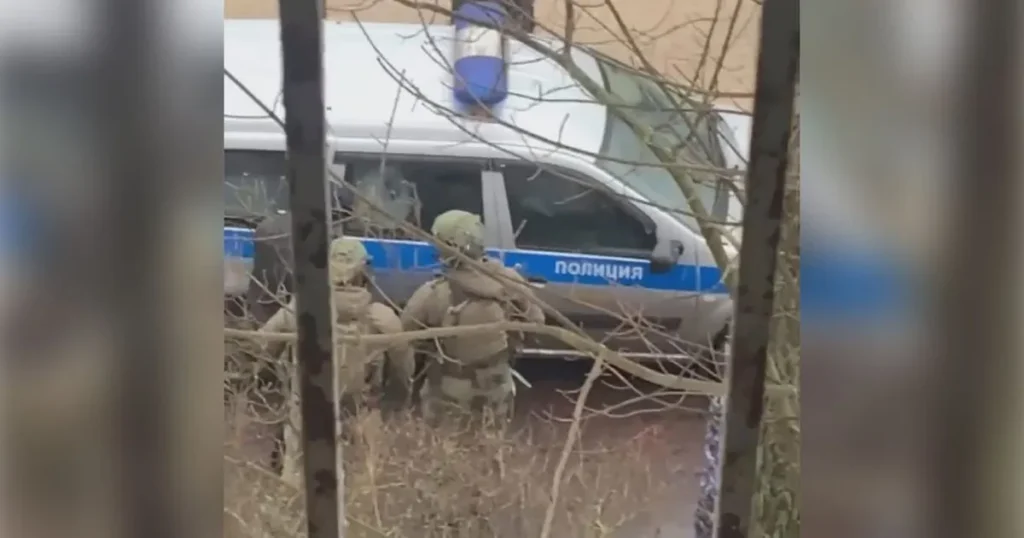 Отец напавшего на детей в подмосковной школе подростка дал первый комментарий