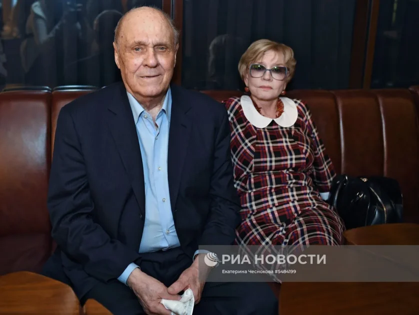 Стала известна предварительная причина смерти Веры Алентовой Стала известна предварительная причина смерти Веры Алентовой