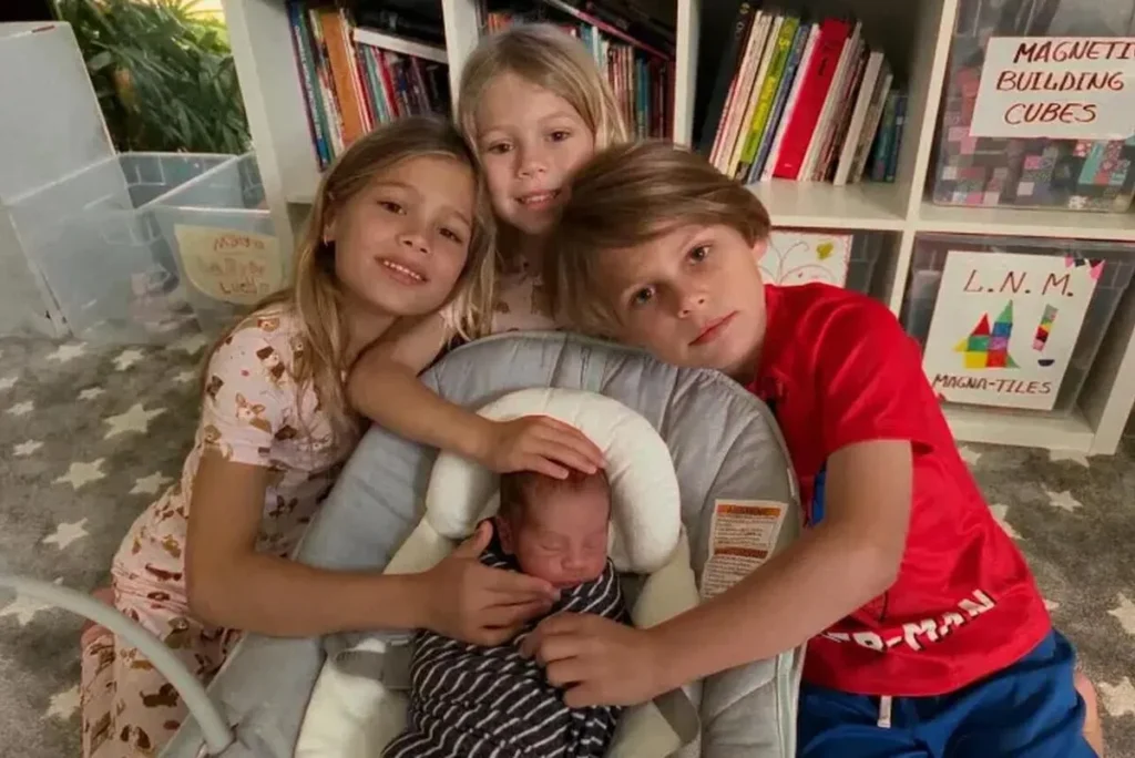 Анна Курникова показала подросших детей от Иглесиаса