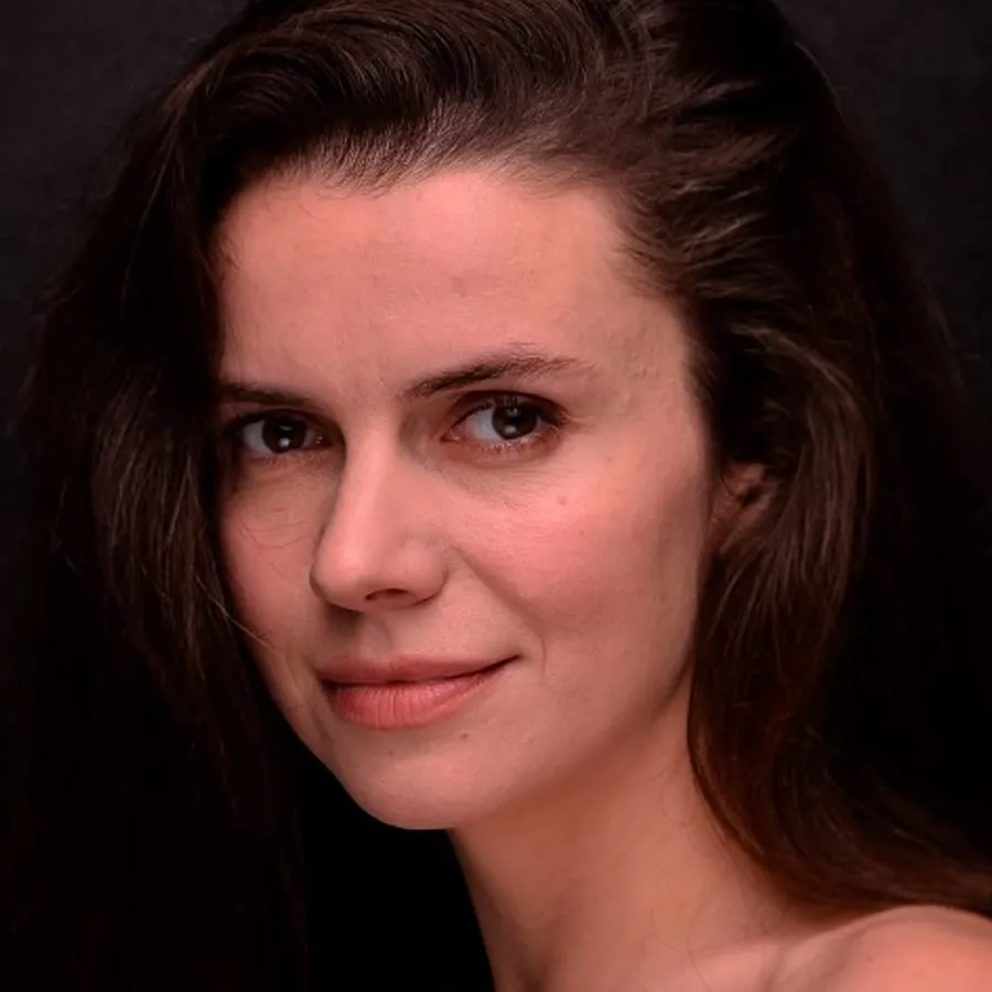 Актрису сериалов «Жуки», «СашаТаня» избили в фитнес-клубе в Москве