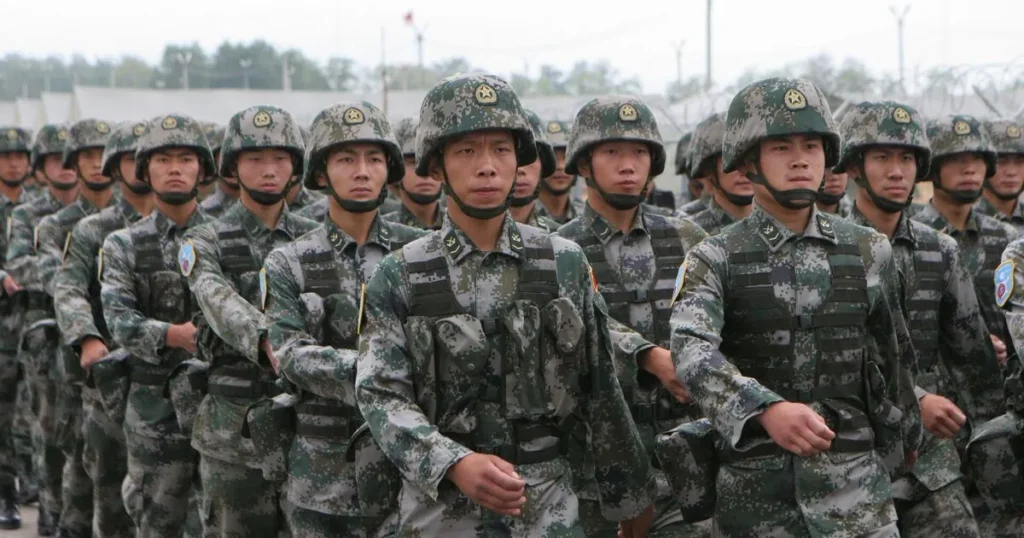 Китай начал масштабные учения вокруг Тайваня