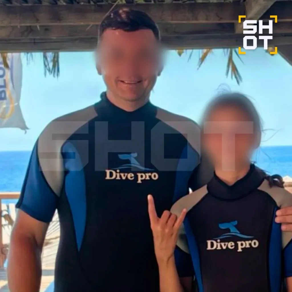 Мужчины на снегоходе провалились под лед в Свердловской области