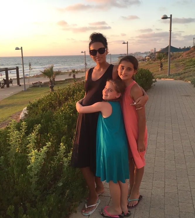 Алсу показала, как выглядела на последних сроках беременности