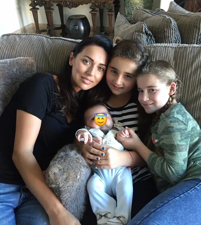 Алсу показала, как выглядела на последних сроках беременности