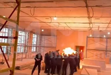 Момент взрыва в учебном центре МВД в Сыктывкаре попал на видео