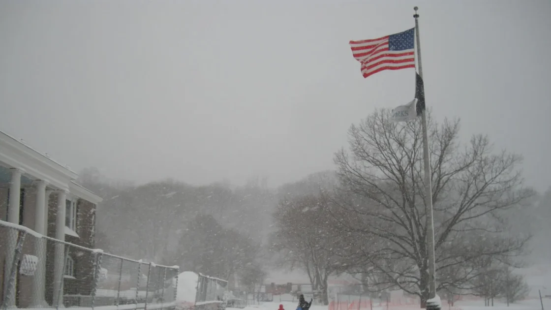 В США на выходных отменено более 12 тысяч рейсов