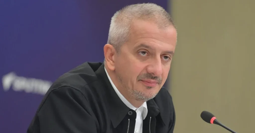 В Минкульте РФ рассказали, когда Константин Богомолов уйдет из Школы-студии МХАТ