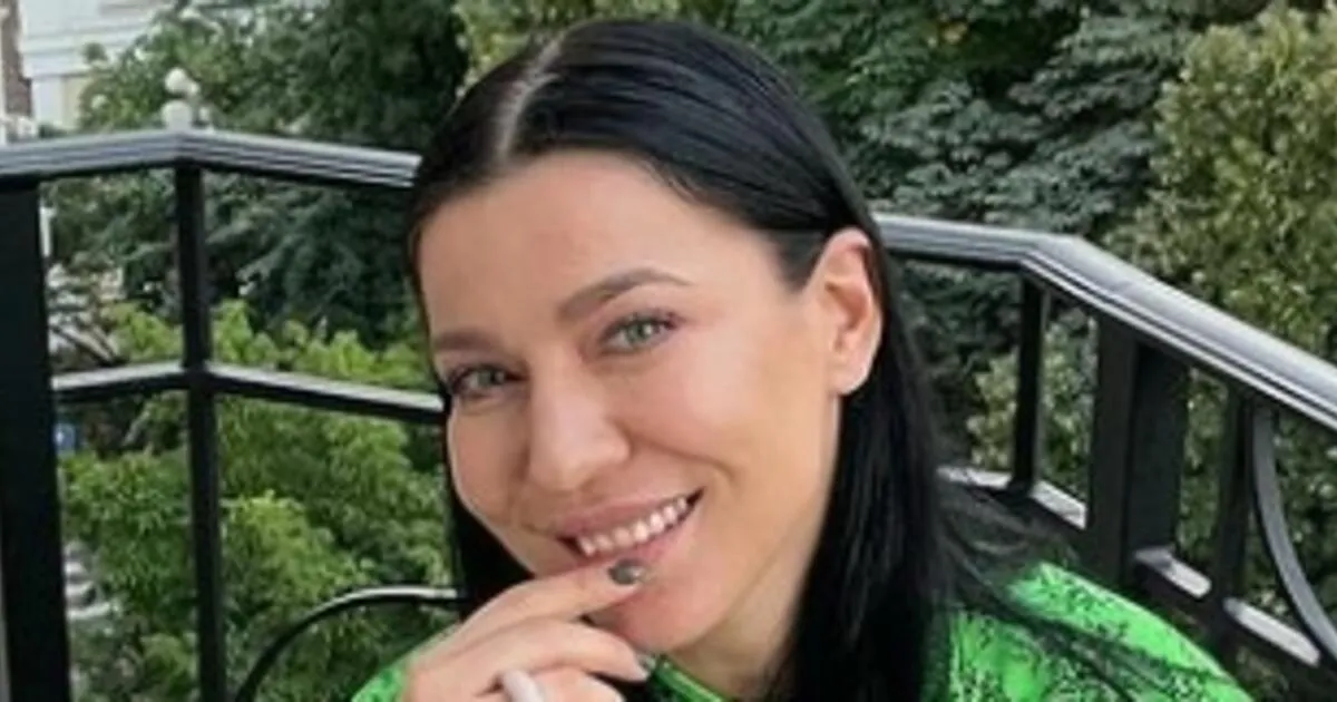 Известная украинская певица получила паспорт России