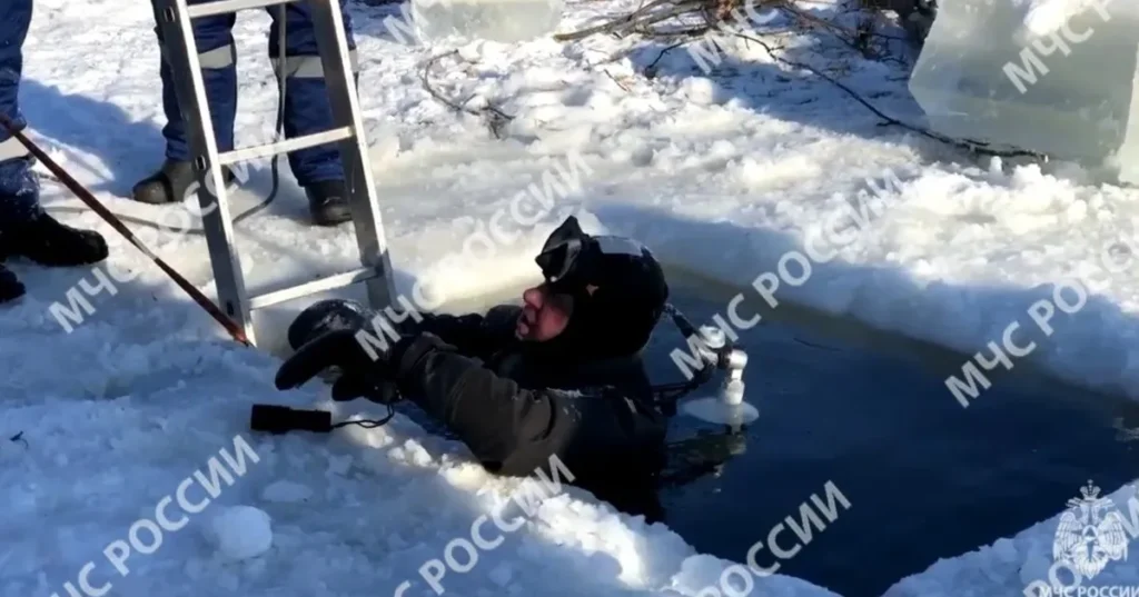 Стала известна судьба одного из провалившихся под лед детей в Брянске