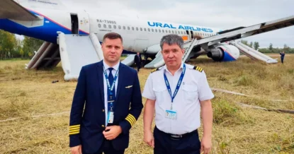 Стало известно, кем работает второй пилот севшего в поле самолета A320