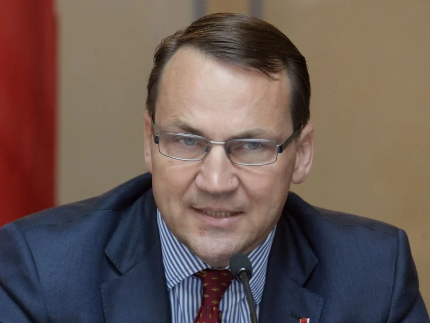 Глава МИД Польши призвал лишить США главной роли в переговорах по Украине