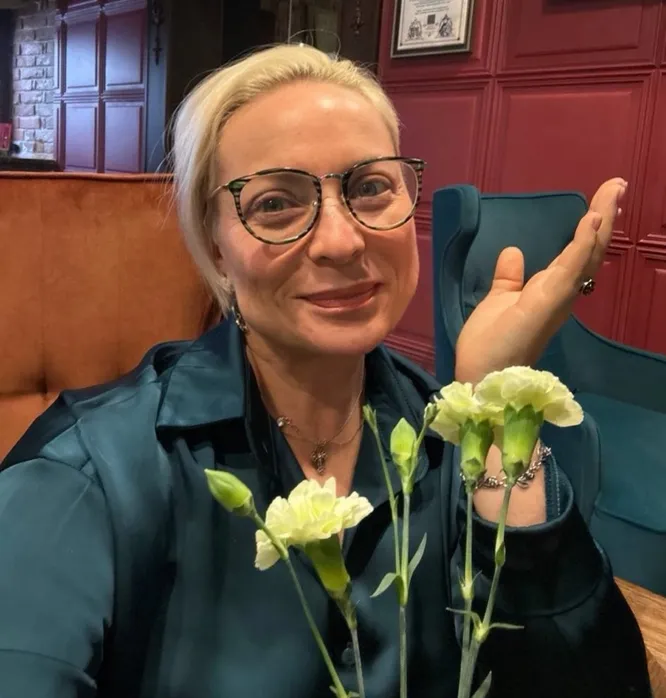 Похудевшая на 22 кг Светлана Пермякова показала лицо без макияжа