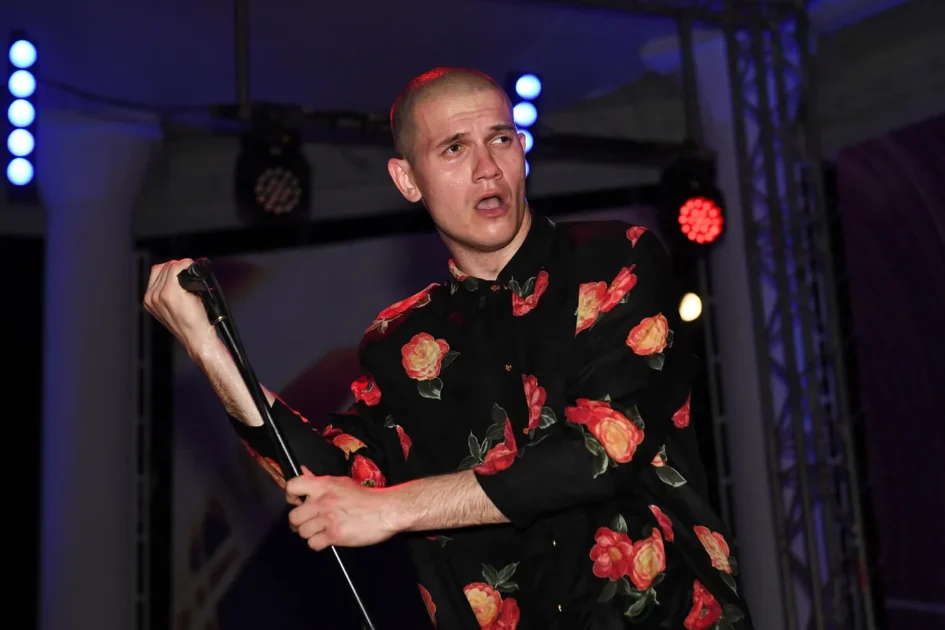 Умер лидер группы Shortparis Николай Комягин