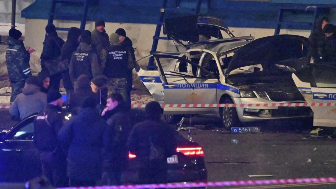 СК установил личность устроившего самоподрыв рядом с машиной ДПС в Москве