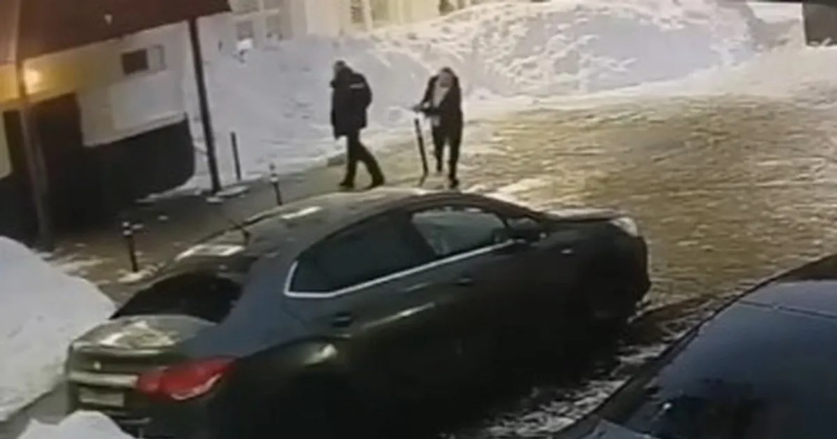 Появилось видео побега осужденного из Таганского районного суда Москвы Появилось видео побега осужденного из Таганского районного суда Москвы