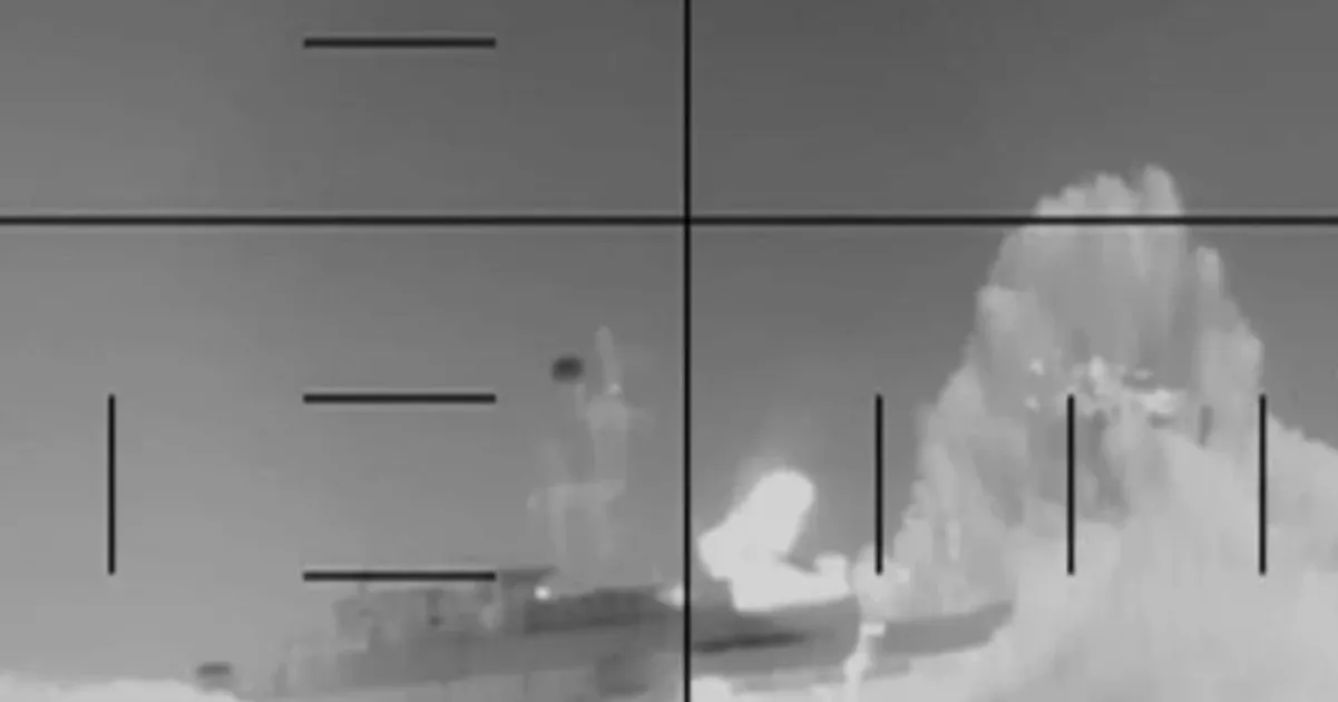 Пентагон показал видео потопления иранского фрегата подлодкой США