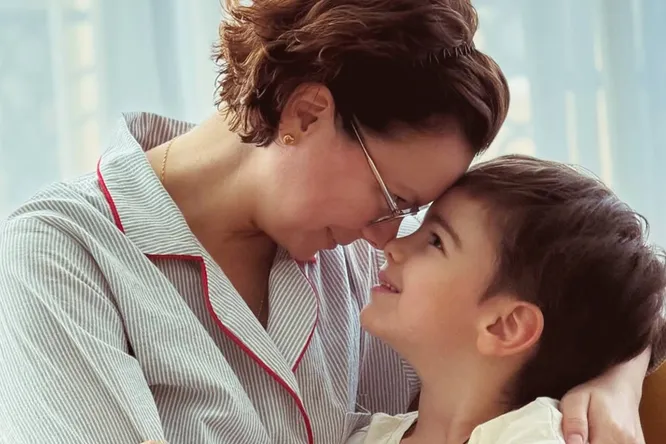 Жена Евгения Петросяна показала фото с родившимся 13 марта сыном