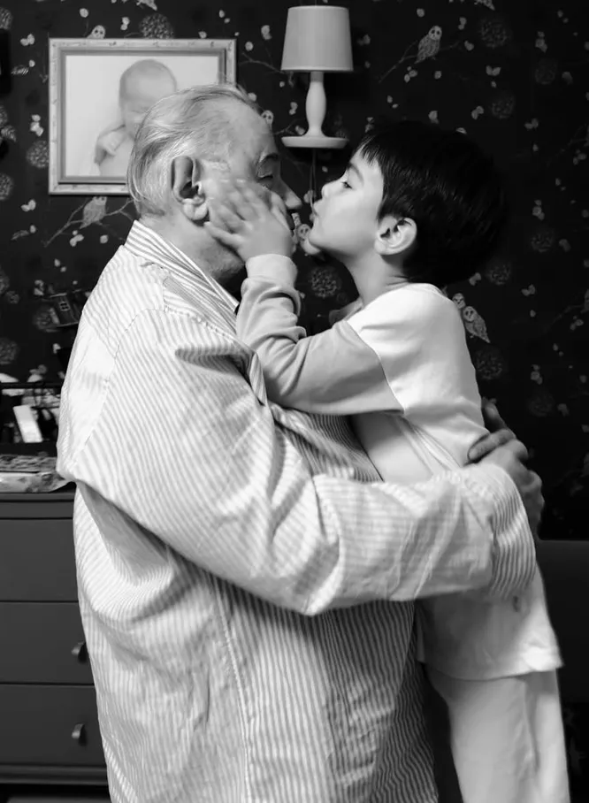 Жена Евгения Петросяна показала фото с родившимся 13 марта сыном