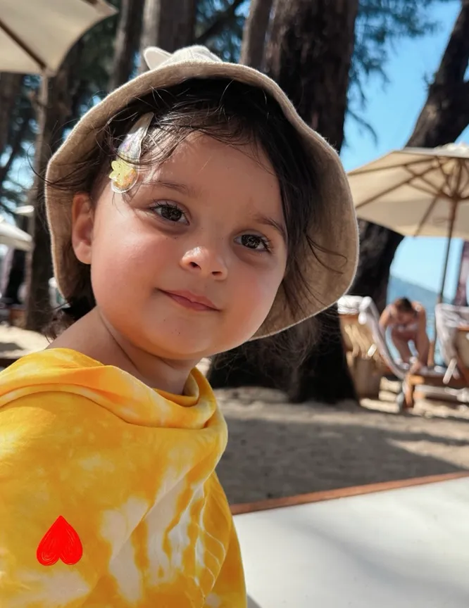 Равшана Куркова показала трогательные снимки с дочерью