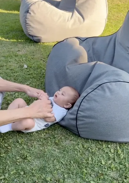 Энрике Иглесиас показал младшего сына от Курниковой