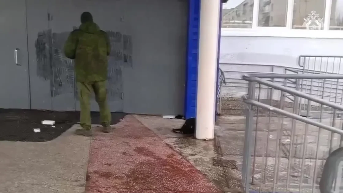 Муж погибшей после нападения школьника учительницы в Пермском крае дал комментарий Муж погибшей после нападения школьника учительницы в Пермском крае дал комментарий