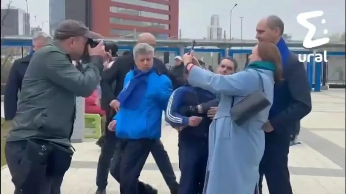 Нападение на свердловского губернатора пресекли в Екатеринбурге