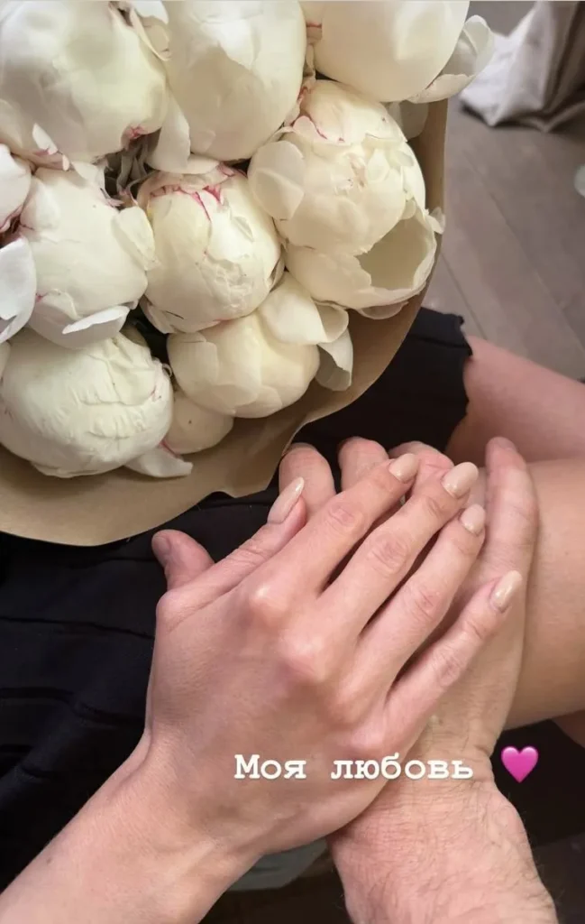 Полина Гагарина намекнула на новый роман