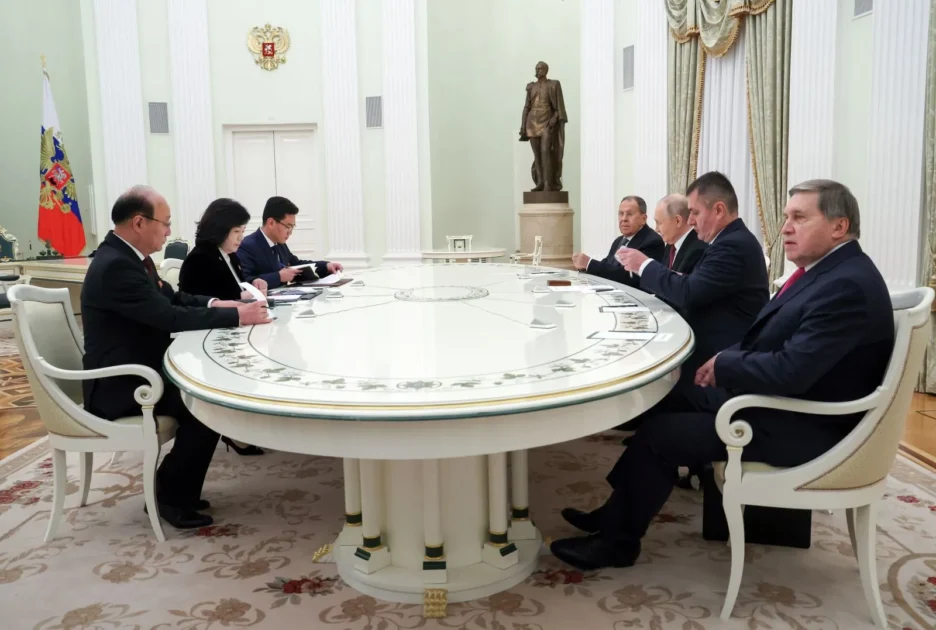 Путин принял министра иностранных дел Северной Кореи Путин принял министра иностранных дел Северной Кореи