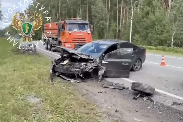 В Татарстане автобус с детской хоккейной командой попал в ДТП