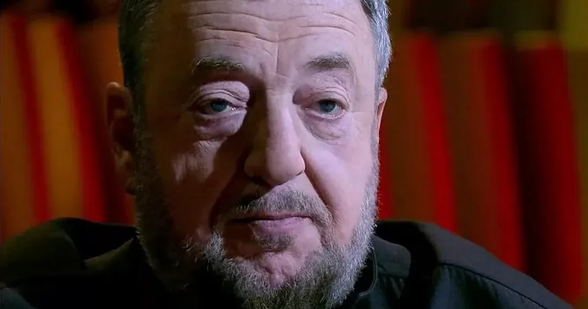 Режиссер Павел Лунгин перенес операцию на глазах